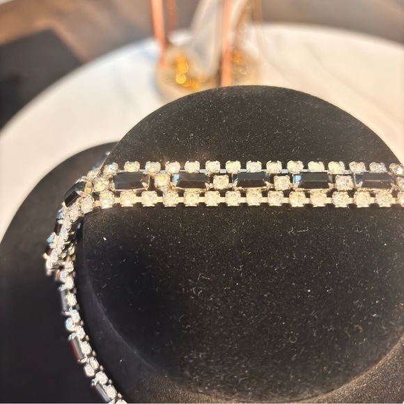Vintage crystal black and clear, rhodium overlay necklace bracelet set prongset - Picture 5 of 11